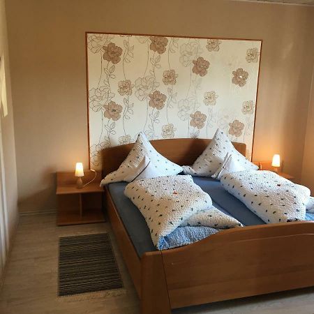 Ferienwohnung Martina Zell an der Mosel Exteriér fotografie